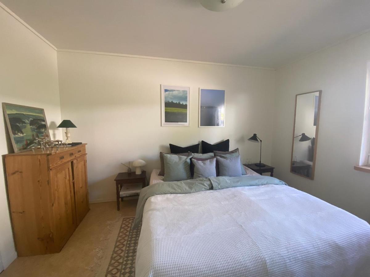 Apartment Right Next To The Golf Course And With The Ocean Just Around The Corner Ljungskile Ngoại thất bức ảnh